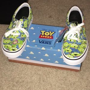 LIMITED EDITION Disney vans